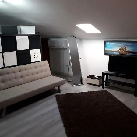 Tigli Setti Carraro Apartment San Cataldo (Sicily)