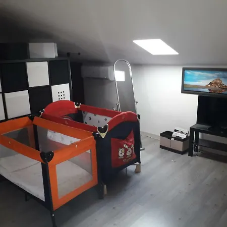 Tigli Setti Carraro Apartment